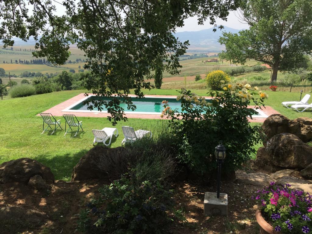 Villa Fonte All'Oppio Con Area Piscina Recintata Pienza Exterior photo