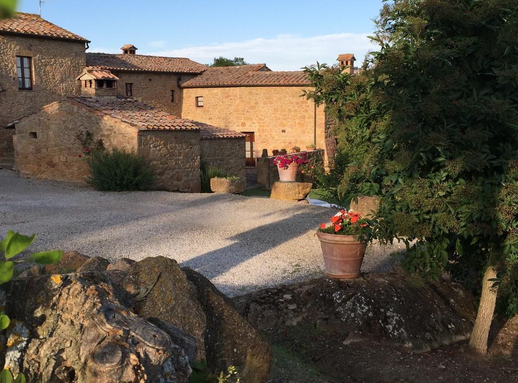 Villa Fonte All'Oppio Con Area Piscina Recintata Pienza Exterior photo