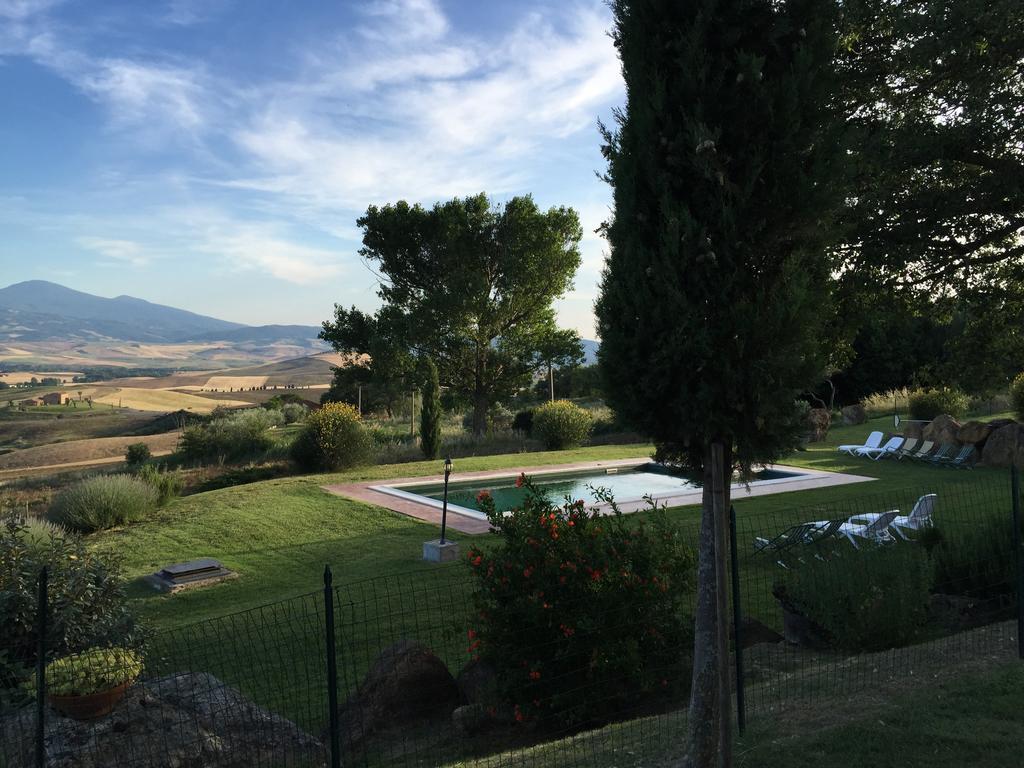 Villa Fonte All'Oppio Con Area Piscina Recintata Pienza Exterior photo