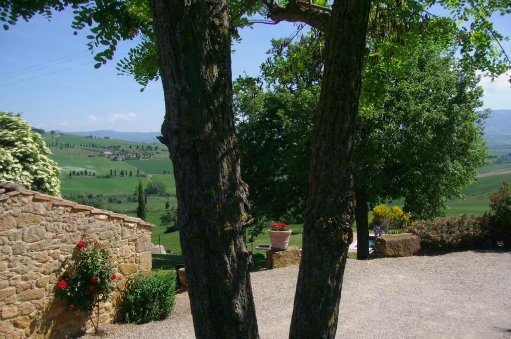 Villa Fonte All'Oppio Con Area Piscina Recintata Pienza Exterior photo