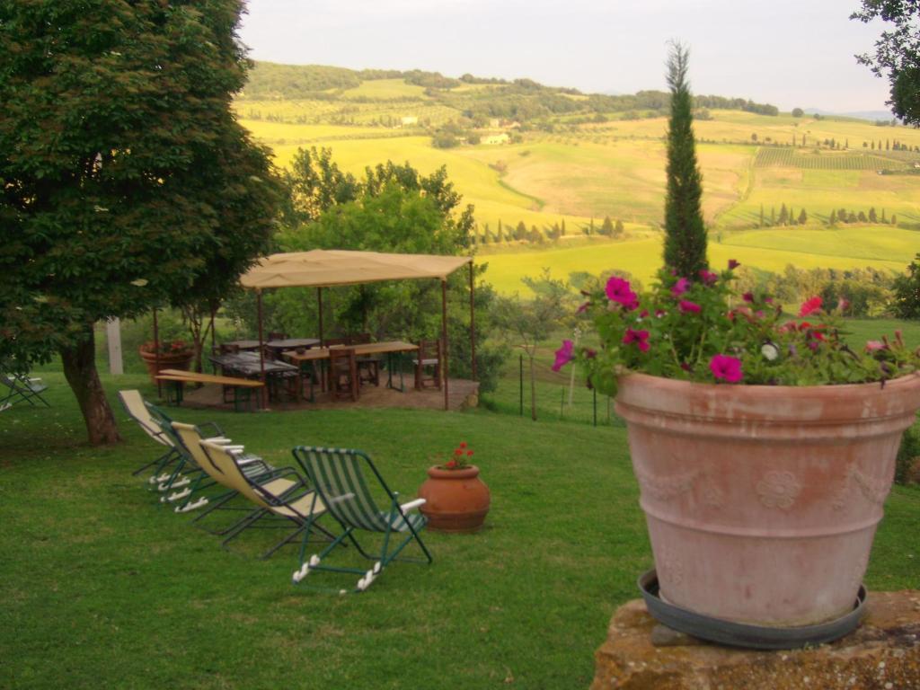 Villa Fonte All'Oppio Con Area Piscina Recintata Pienza Exterior photo